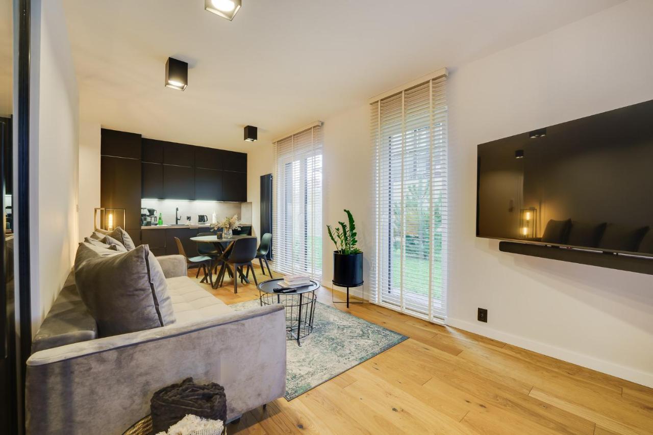 Apartament Deluxe Black Orchid Baltic Concept Dzwirzyno Exterior photo