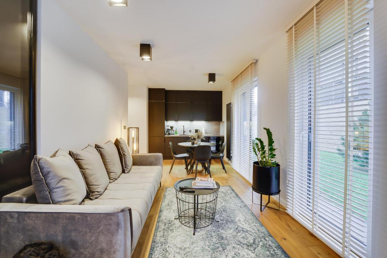 Apartament Deluxe Black Orchid Baltic Concept Dzwirzyno Exterior photo